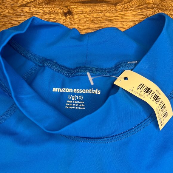 Amazon Essentials UPF 50+ Men's Long Sleeve Rashguard - Blue - Picture 3 of 5